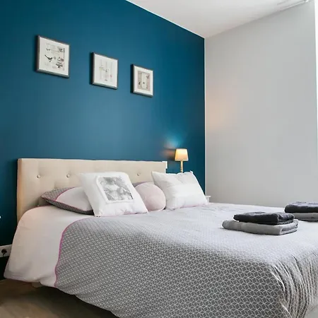 Logis Des Halles Du Coderc *