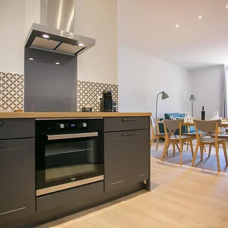 Logis Des Halles Du Coderc *