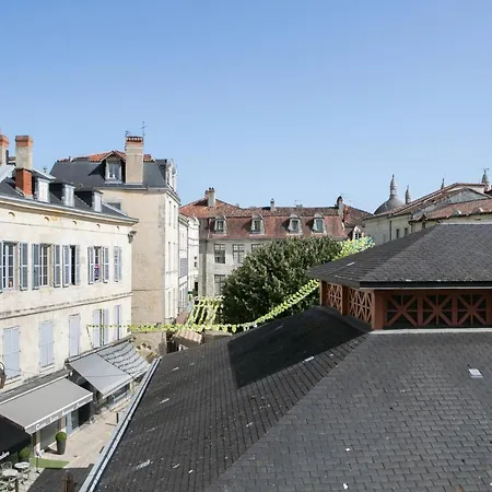 Apartament Logis Des Halles Du Coderc *