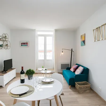 Logis Des Halles Du Coderc