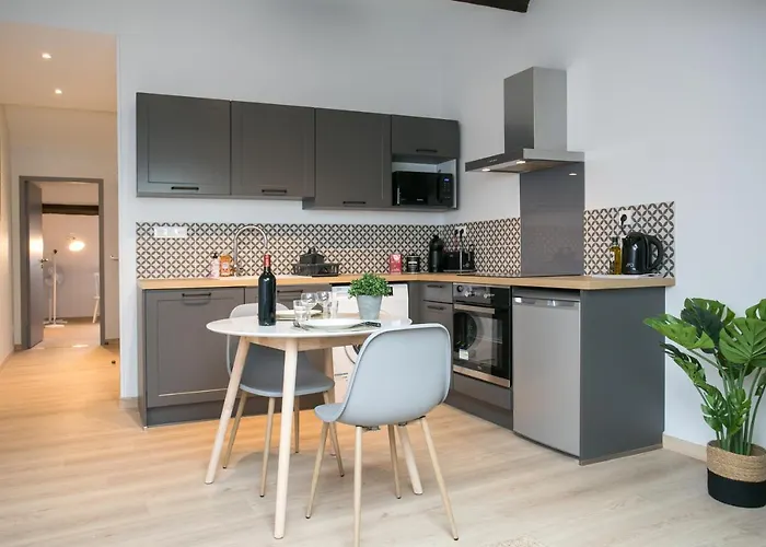 Logis Des Halles Du Coderc * Périgueux