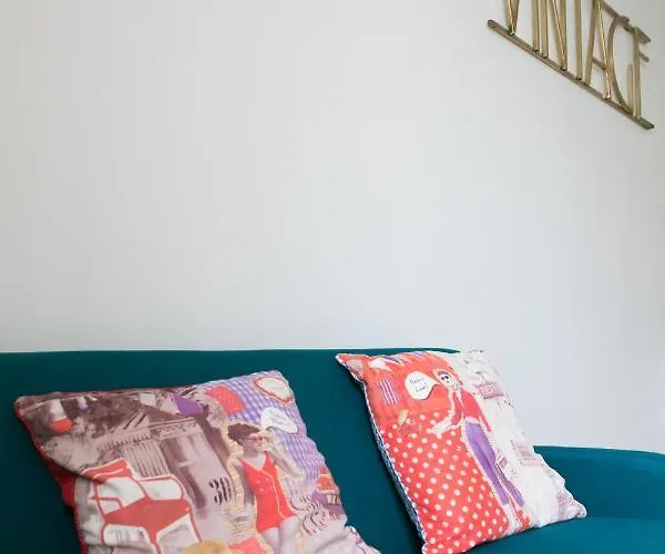 Logis Des Halles Du Coderc Lejlighed