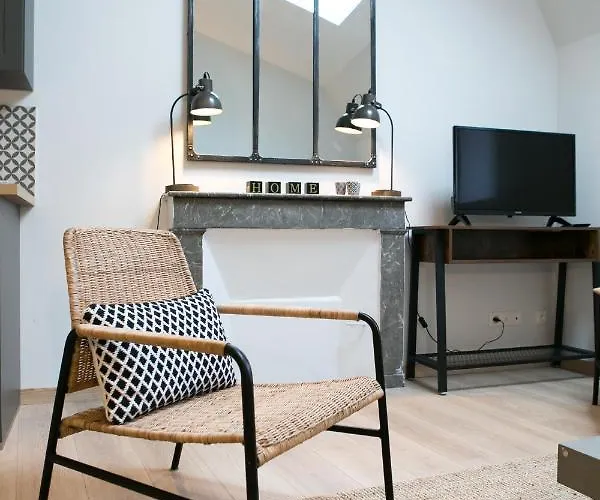 Logis Des Halles Du Coderc Lejlighed