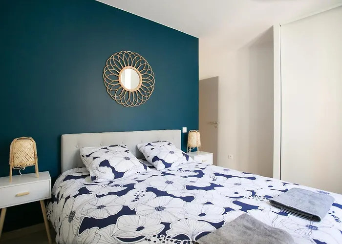 Logis Des Halles Du Coderc